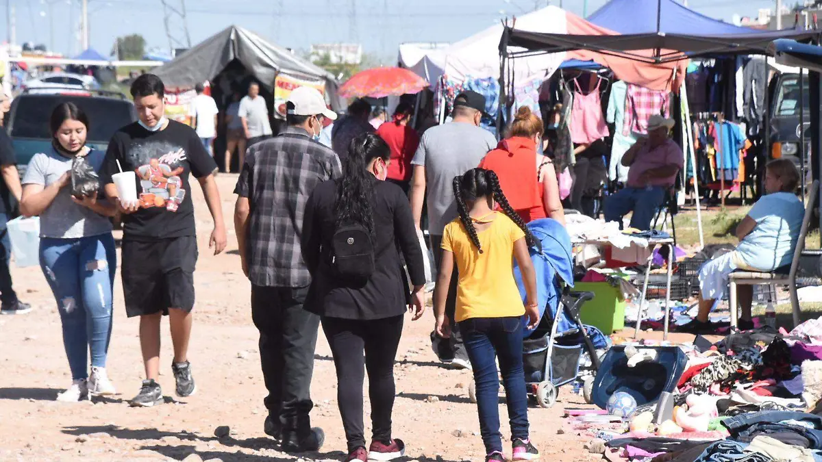 acuden a tianguis 2